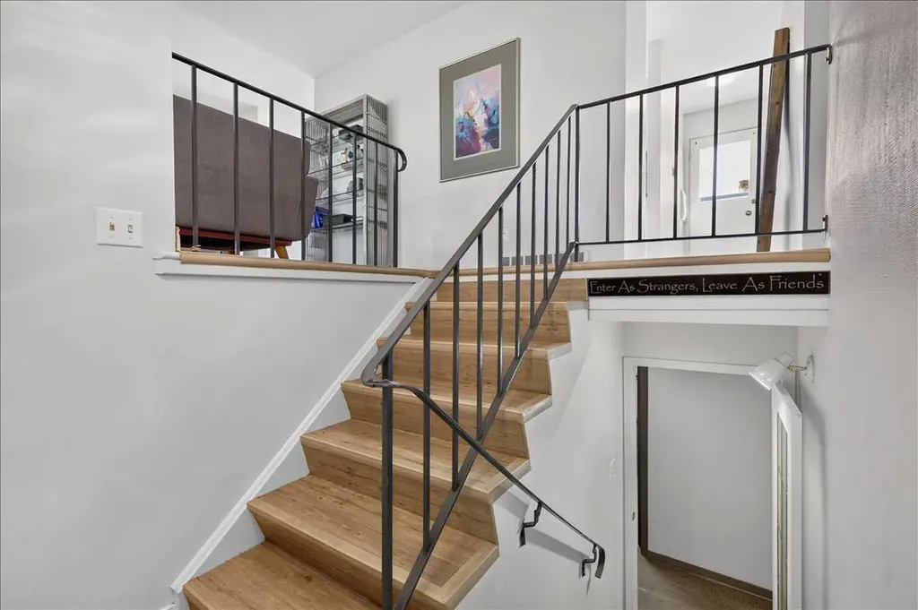5408 Ladbrooke Drive SW Calgary AB T3E 5X8
