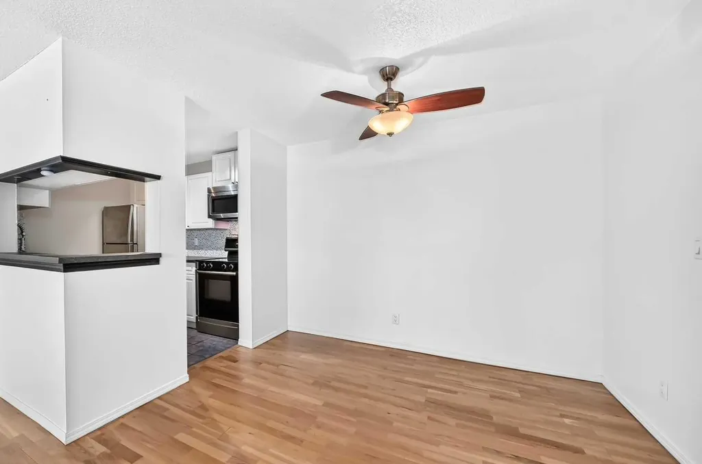 1735 11 Avenue SW Calgary AB T3C 3C9