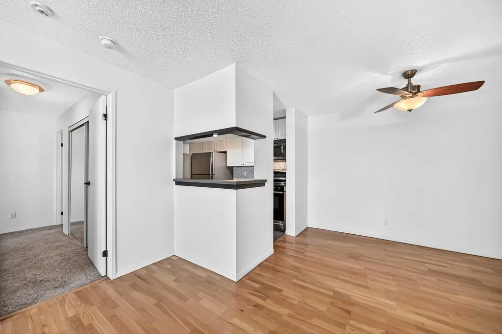 1735 11 Avenue SW Calgary AB t3c3c9