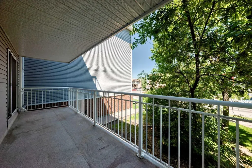 1735 11 Avenue SW Calgary AB T3C 3C9