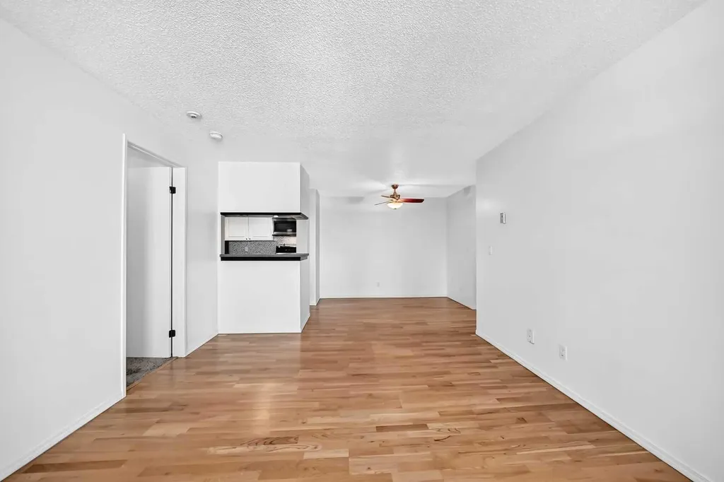 1735 11 Avenue SW Calgary AB T3C 3C9