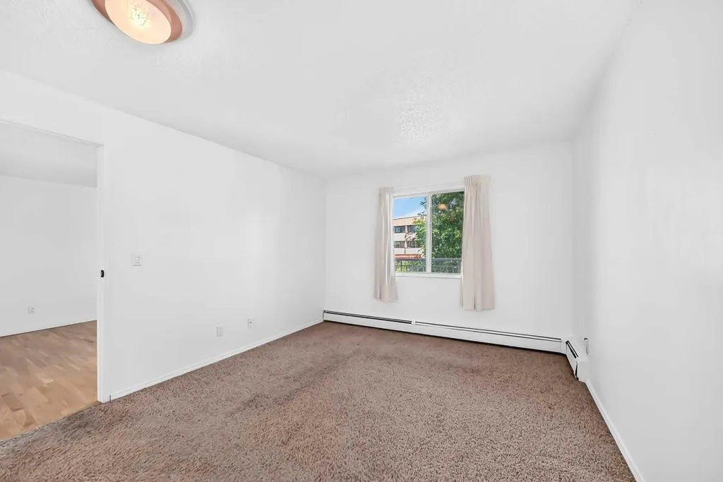 1735 11 Avenue SW Calgary AB t3c3c9
