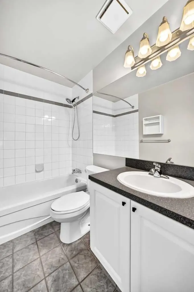 1735 11 Avenue SW Calgary AB T3C 3C9