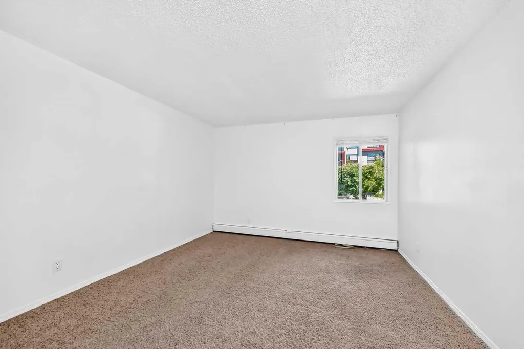 1735 11 Avenue SW Calgary AB T3C 3C9