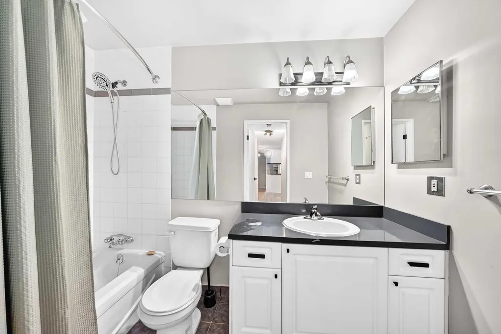 1735 11 Avenue SW Calgary AB t3c3c9