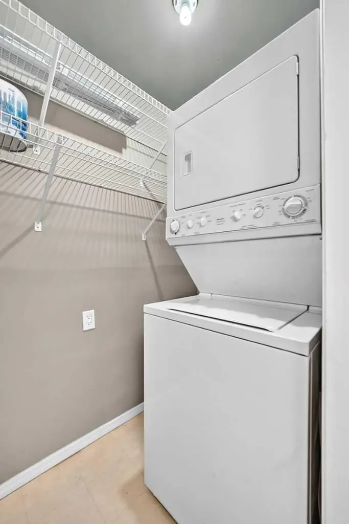 1735 11 Avenue SW Calgary AB T3C 3C9