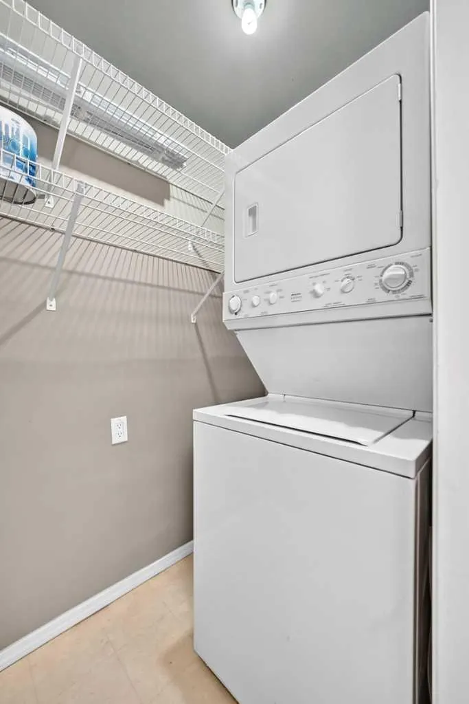 1735 11 Avenue SW Calgary AB t3c3c9