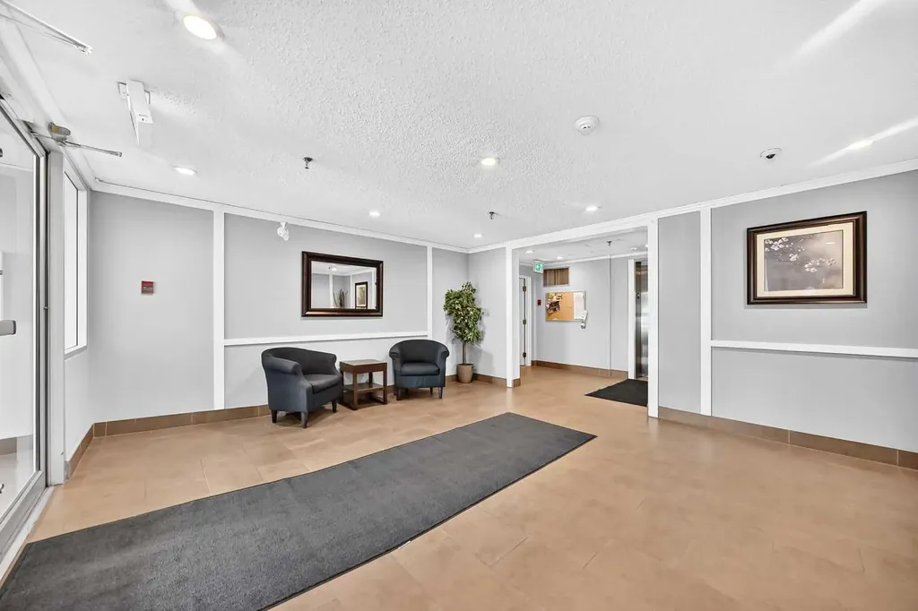 1735 11 Avenue SW Calgary AB T3C 3C9