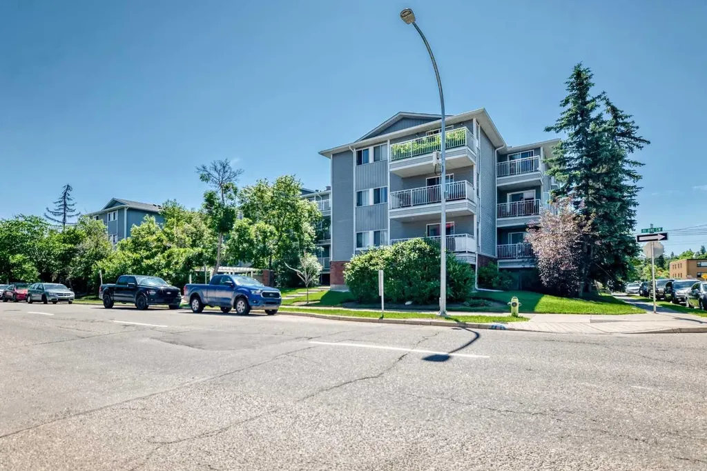 1735 11 Avenue SW Calgary AB t3c3c9
