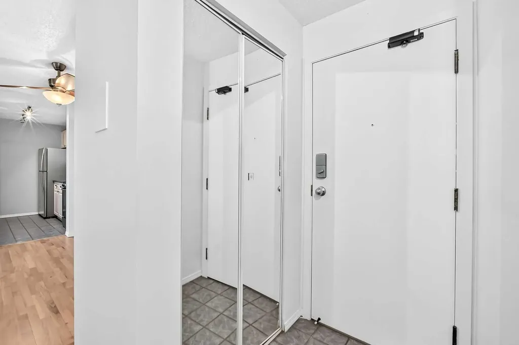 1735 11 Avenue SW Calgary AB t3c3c9