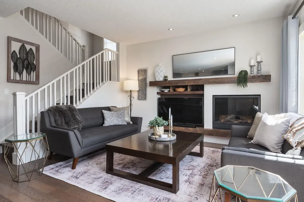 313 Centre Avenue SE Airdrie AB T4B 1H6