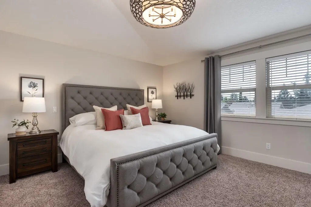 313 Centre Avenue SE Airdrie AB T4B 1H6