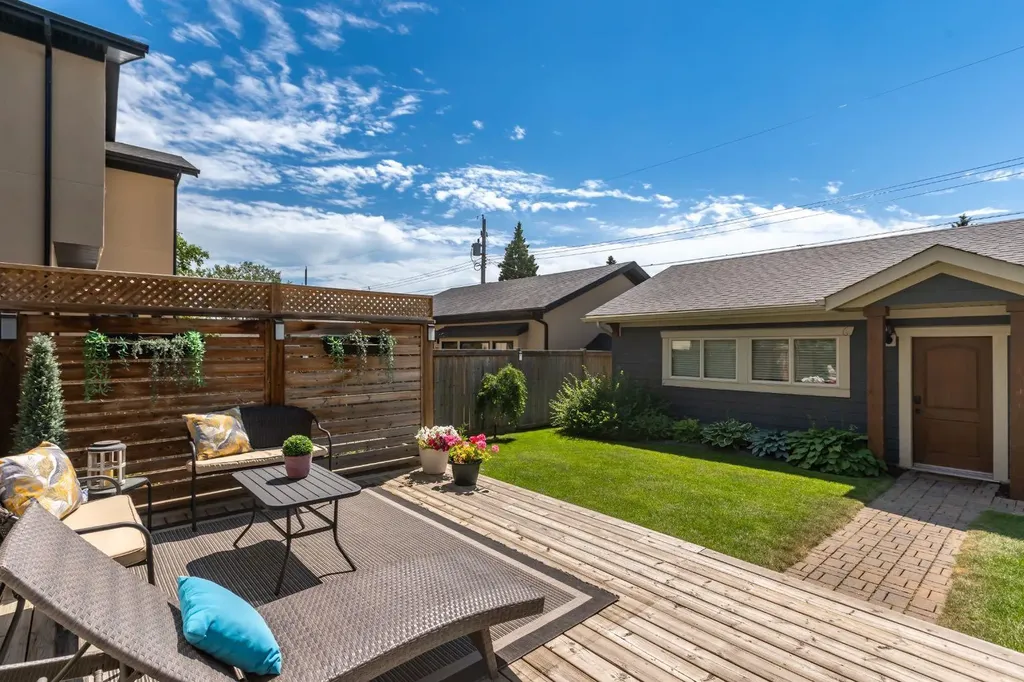 313 Centre Avenue SE Airdrie AB T4B 1H6