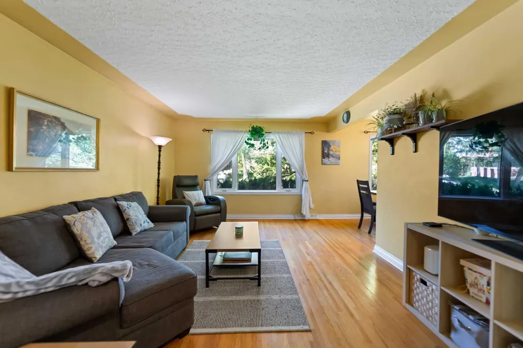 7220 Farrell Road SE Calgary AB T2H 0T6