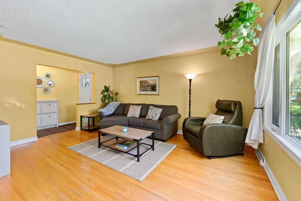7220 Farrell Road SE Calgary AB T2H 0T6
