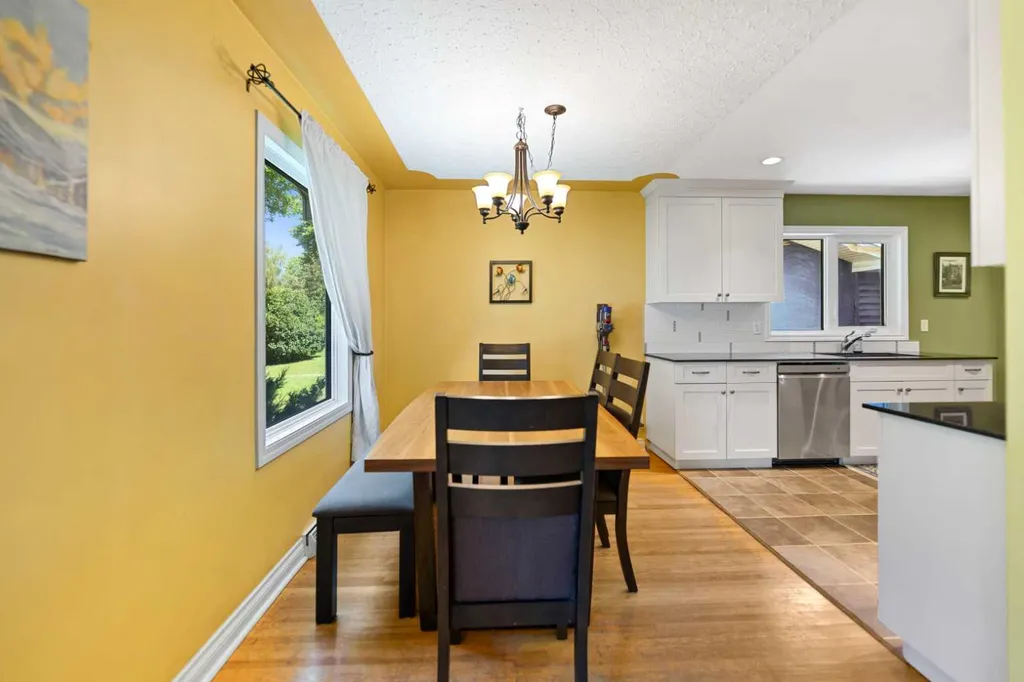 7220 Farrell Road SE Calgary AB T2H 0T6