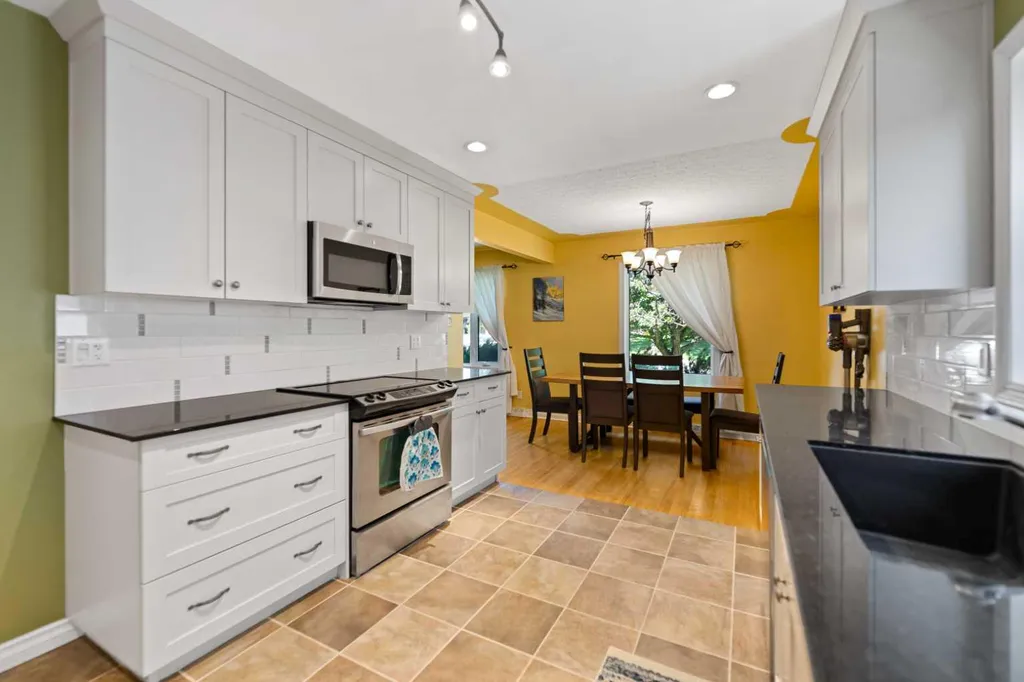 7220 Farrell Road SE Calgary AB T2H 0T6