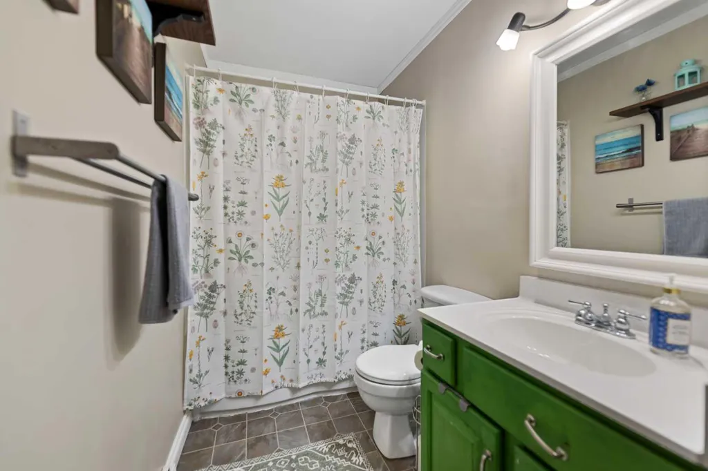 7220 Farrell Road SE Calgary AB T2H 0T6