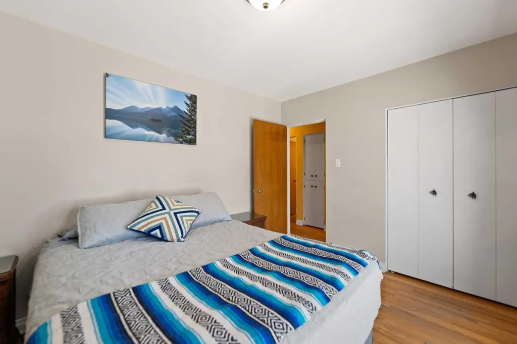 7220 Farrell Road SE Calgary AB T2H 0T6