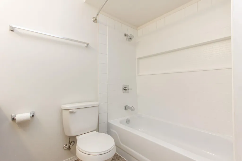 33 Donlevy Avenue Red Deer AB T4R 3B6