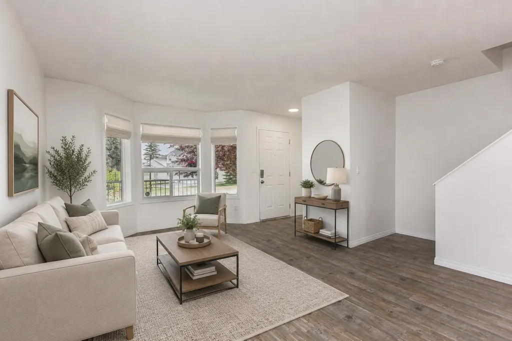 33 Donlevy Avenue Red Deer AB T4R 3B6