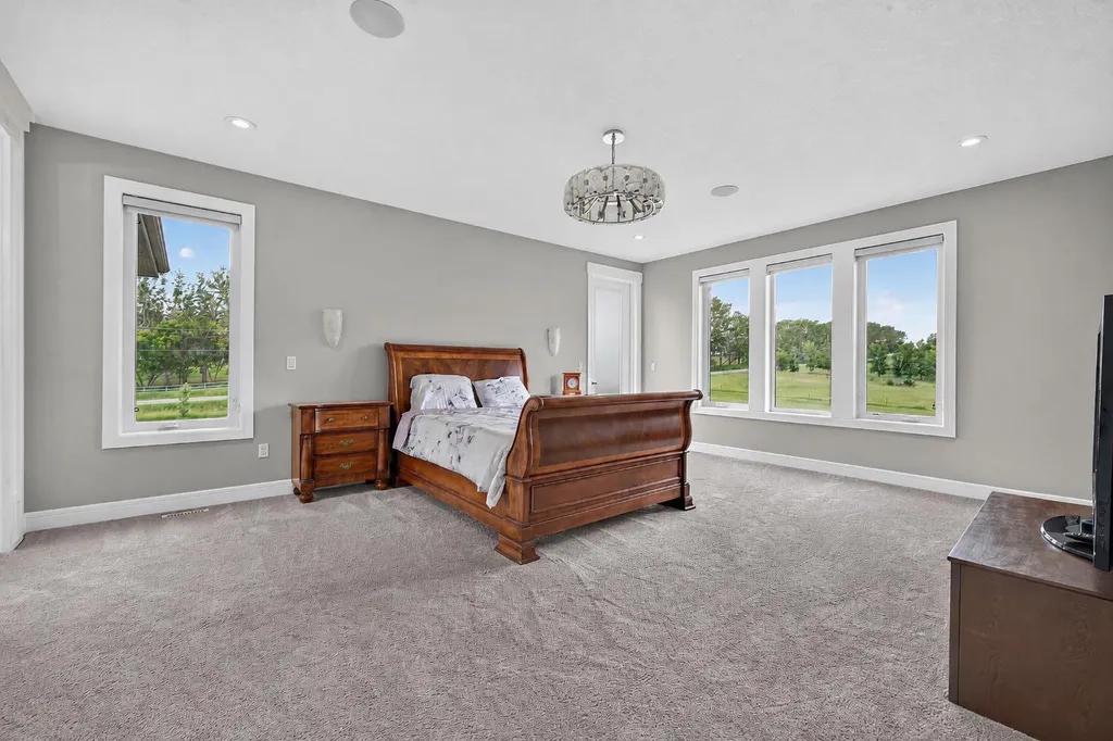 246051 20 Street E Rural Foothills County AB T1S 3N1