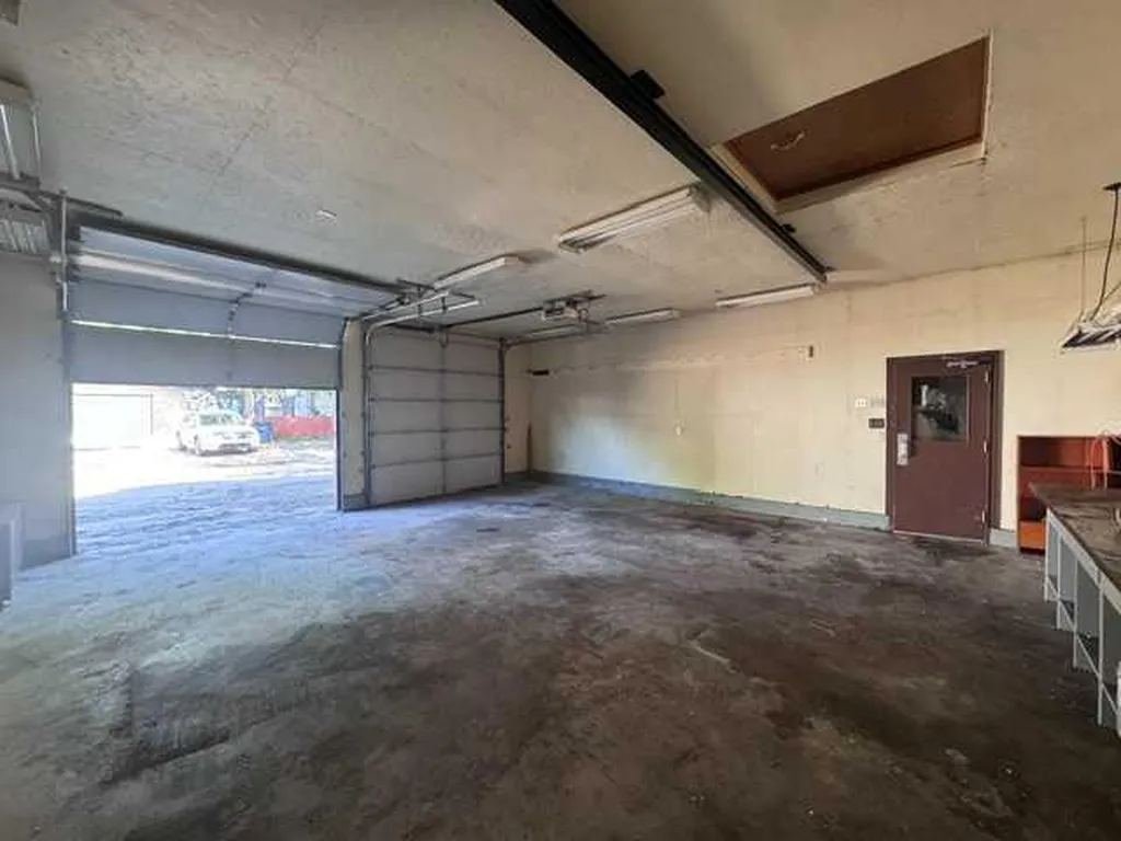 508 Centre Street Brooks AB T1R 0G3