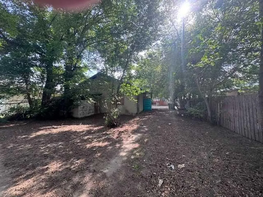 508 Centre Street Brooks AB T1R 0G3
