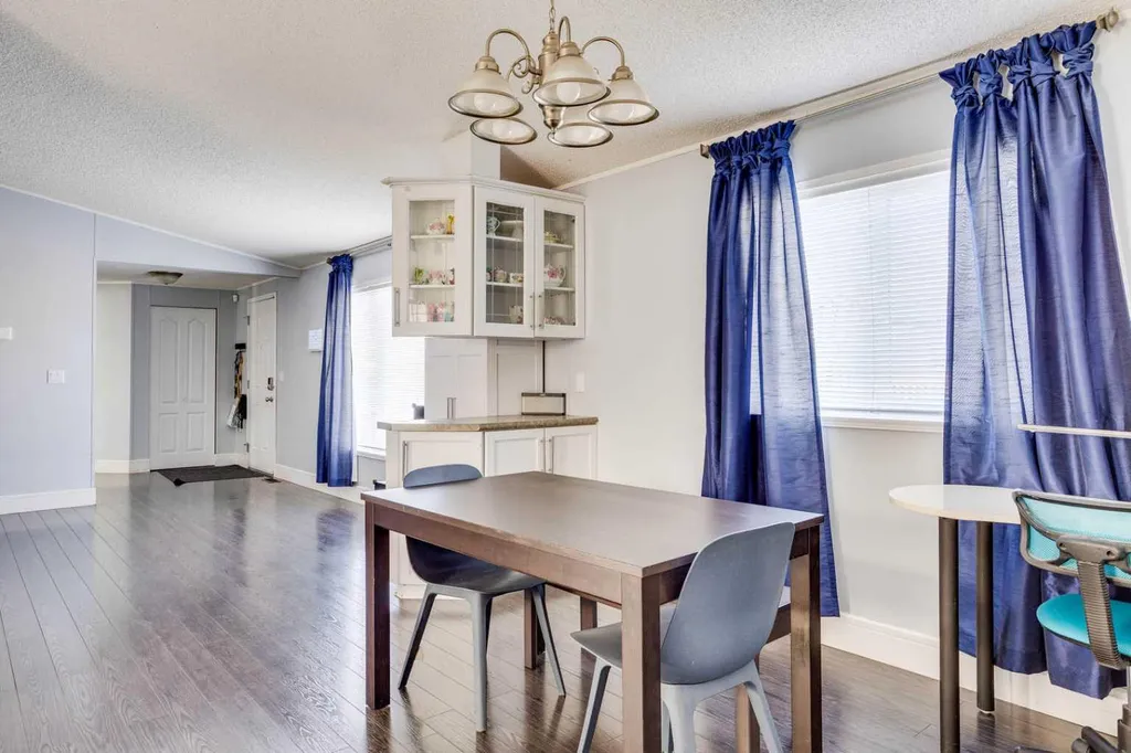 125 Balsam Way Fort Mcmurray AB T9K 0G2