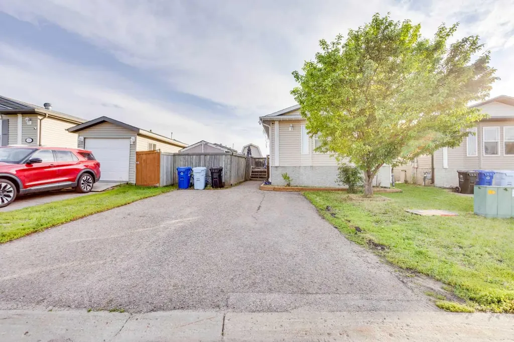 125 Balsam Way Fort Mcmurray AB T9K 0G2