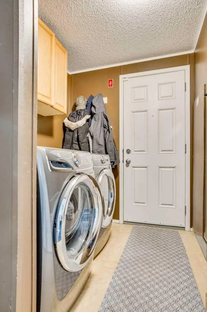125 Balsam Way Fort Mcmurray AB T9K 0G2