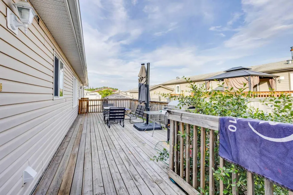 125 Balsam Way Fort Mcmurray AB T9K 0G2