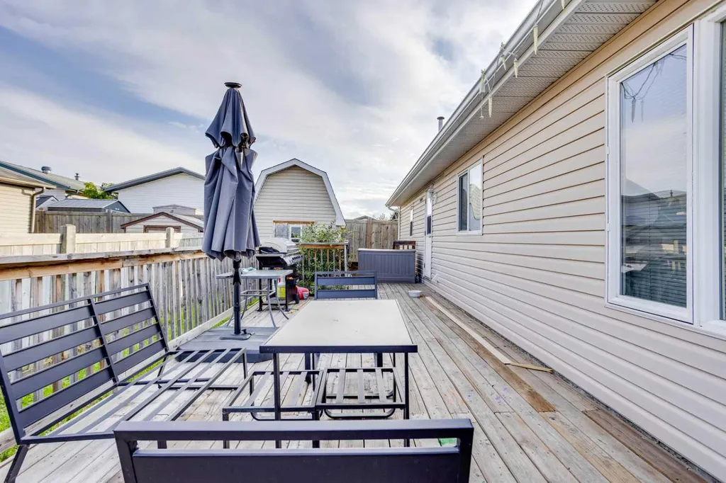 125 Balsam Way Fort Mcmurray AB T9K 0G2