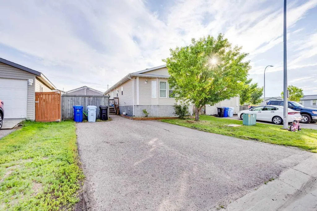 125 Balsam Way Fort Mcmurray AB T9K 0G2