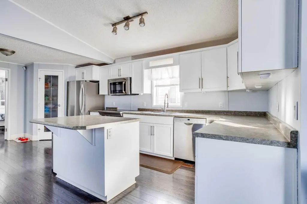 125 Balsam Way Fort Mcmurray AB T9K 0G2