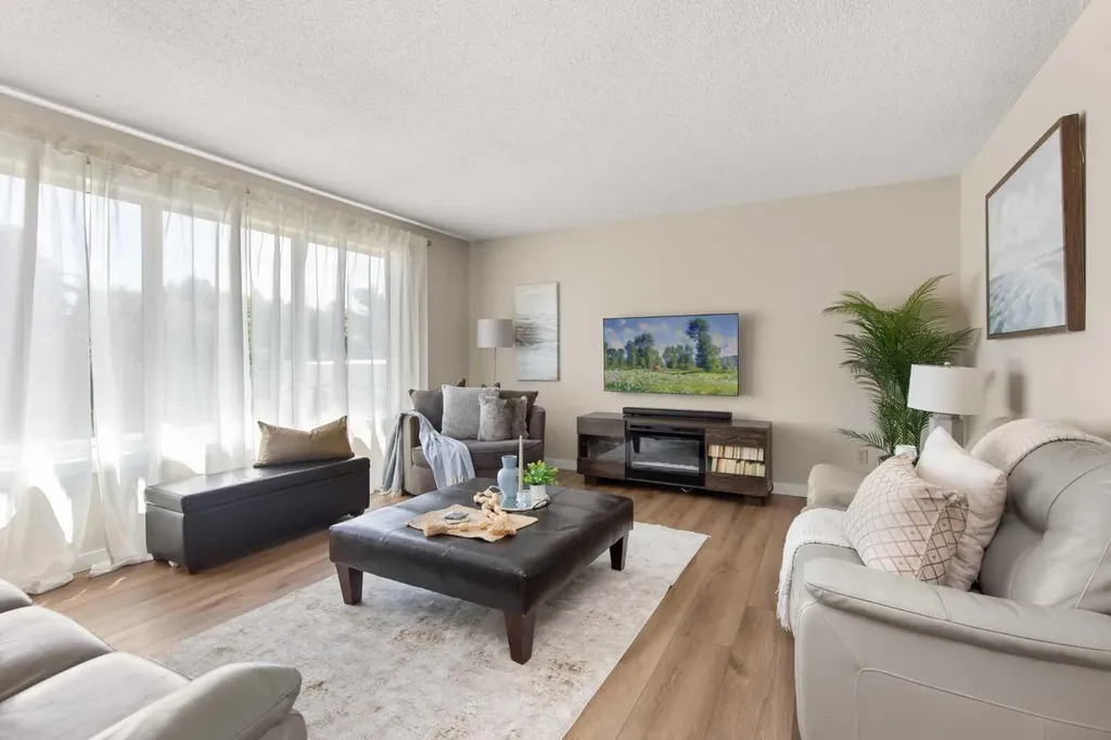 92 Sharpe Crescent SE Medicine Hat AB T1B3Y6