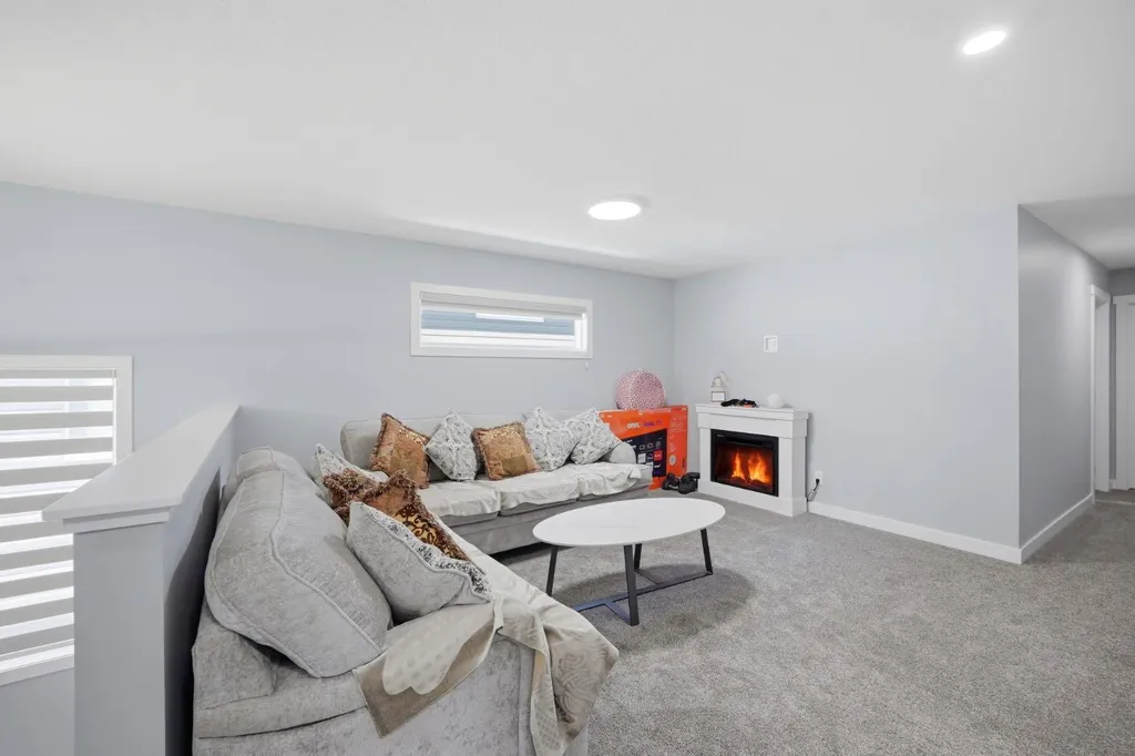79 Amblefield Grove NW Calgary AB T3P 2K1