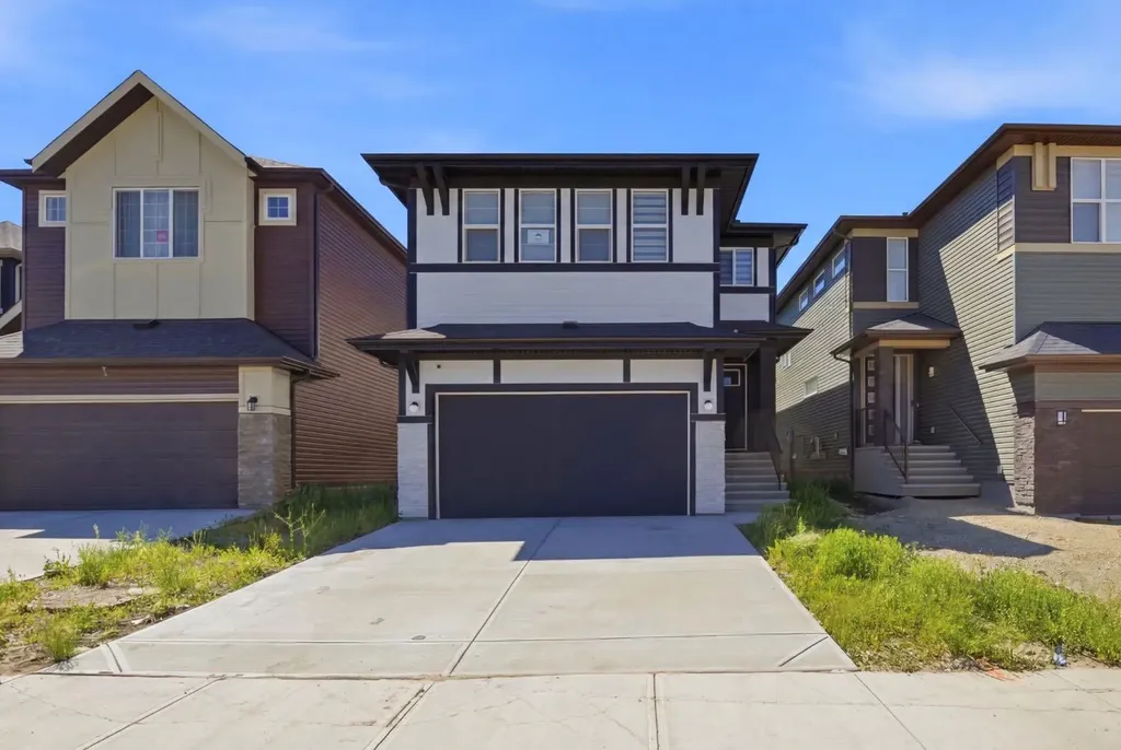79 Amblefield Grove NW Calgary AB T3P 2K1