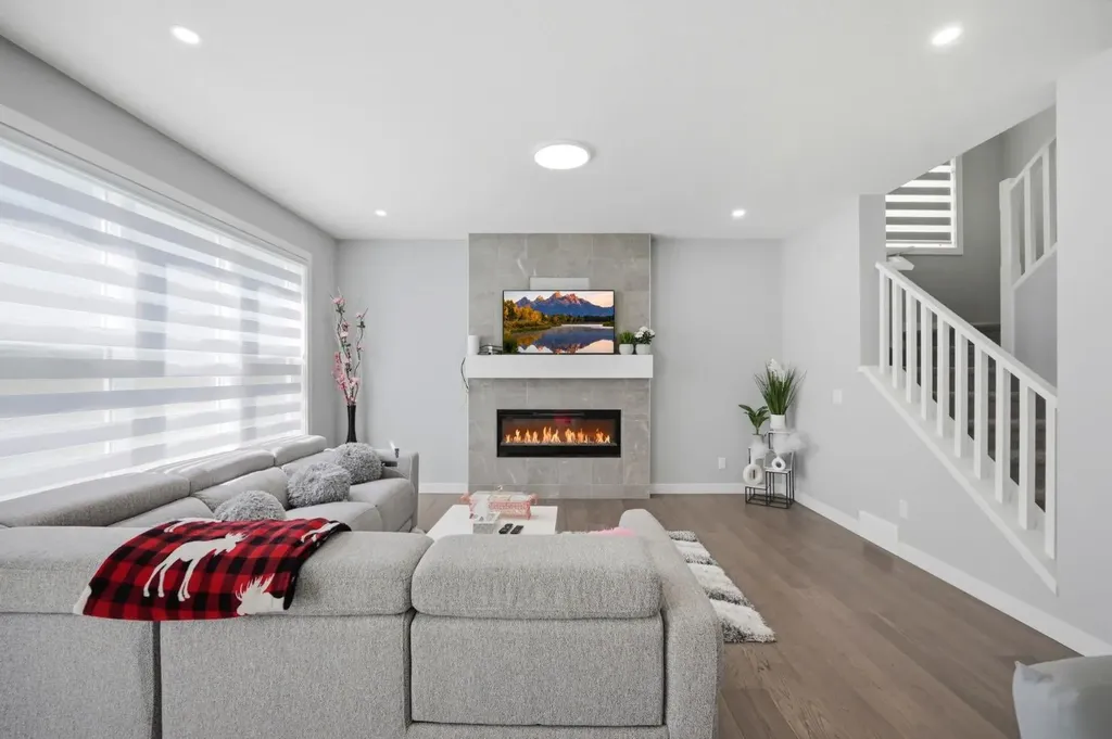 79 Amblefield Grove NW Calgary AB T3P 2K1