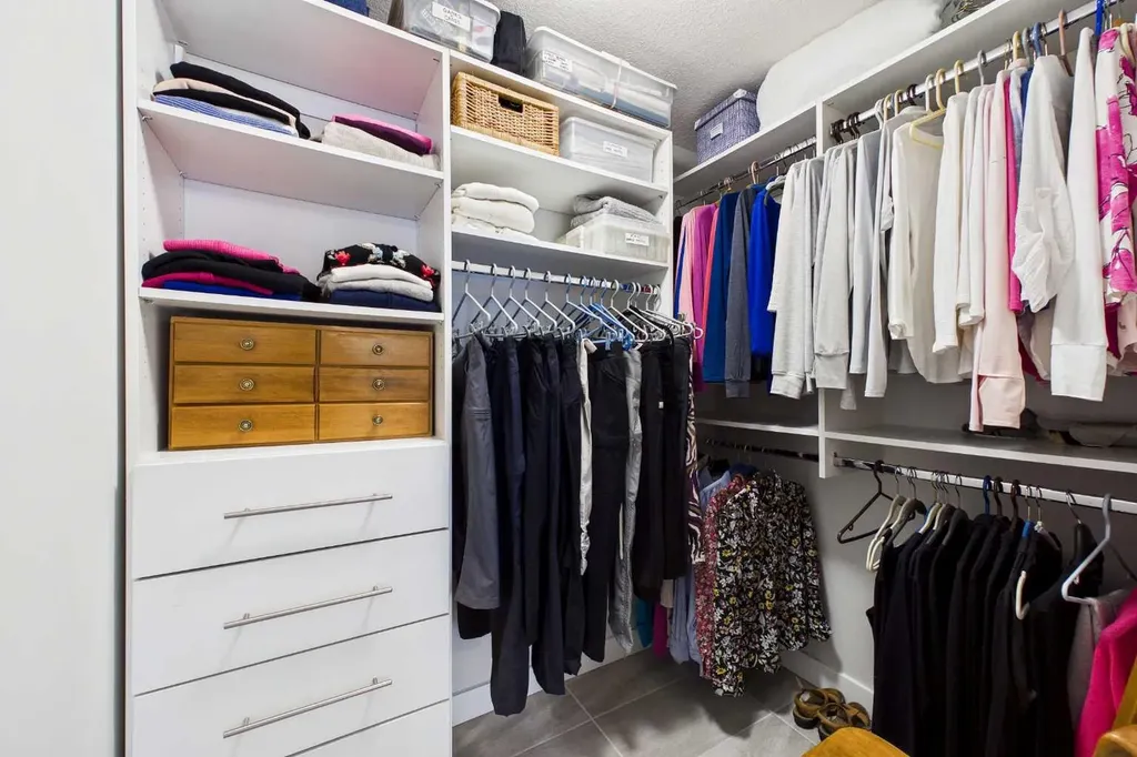 1234 5 Avenue NW Calgary AB T2N 0R9