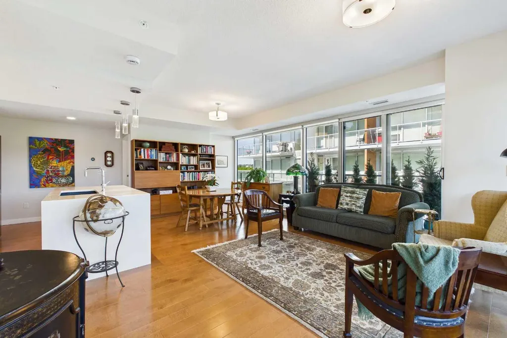1234 5 Avenue NW Calgary AB T2N 0R9