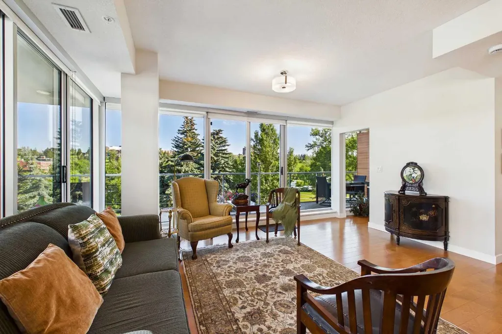 1234 5 Avenue NW Calgary AB T2N 0R9