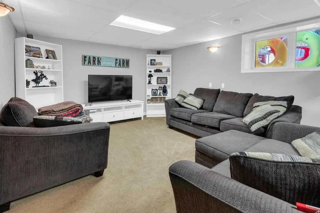 136 Allen Crescent Vulcan AB T0L 2B0