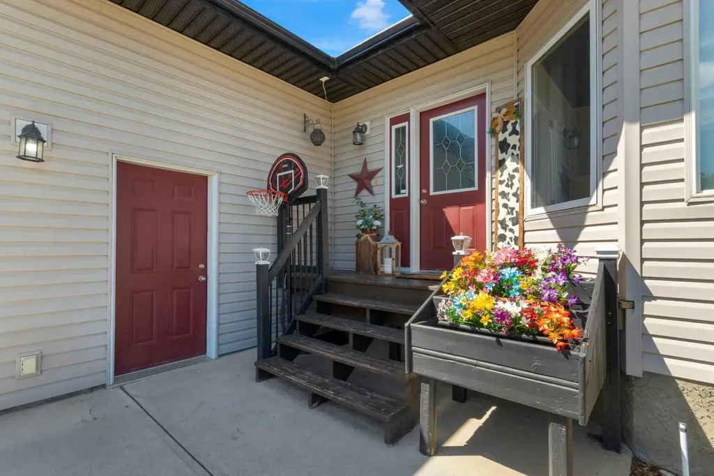 136 Allen Crescent Vulcan AB T0L 2B0