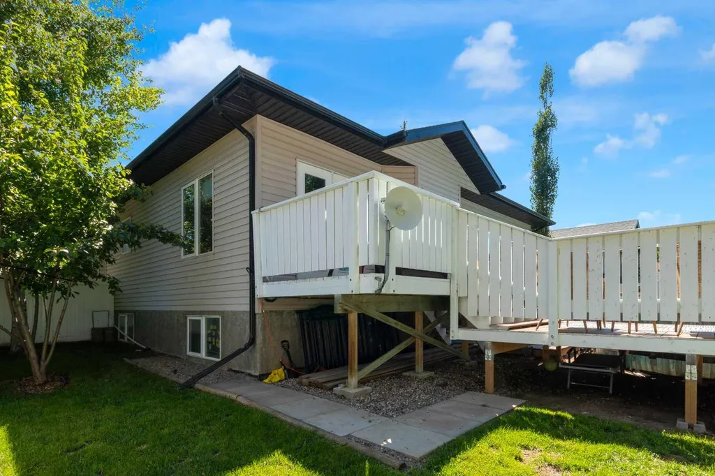 136 Allen Crescent Vulcan AB T0L 2B0