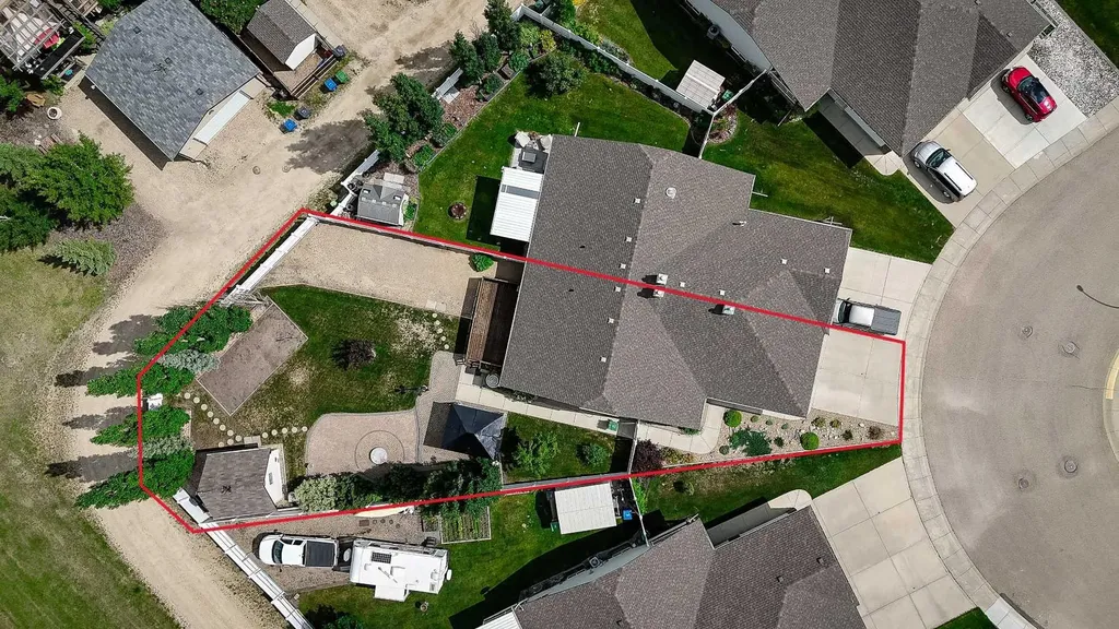 47 Victor Close Red Deer AB T4R 0E5