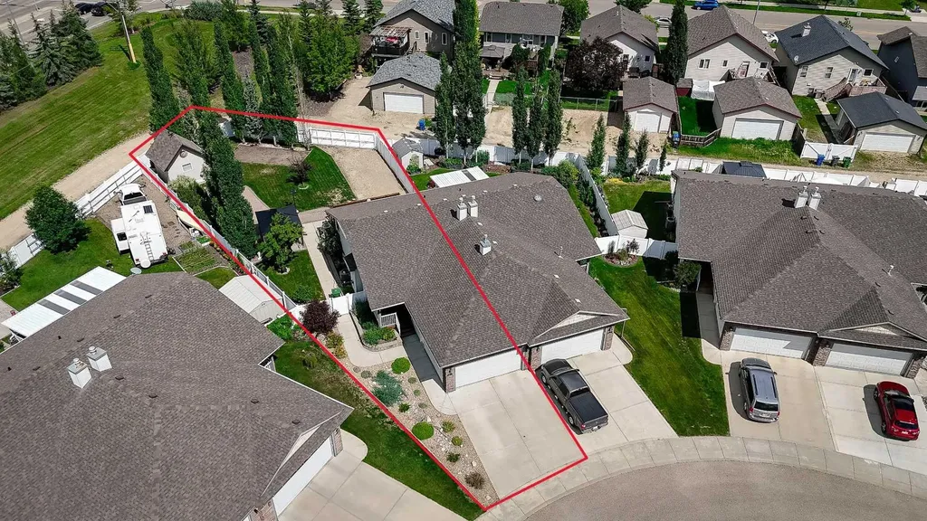 47 Victor Close Red Deer AB T4R 0E5