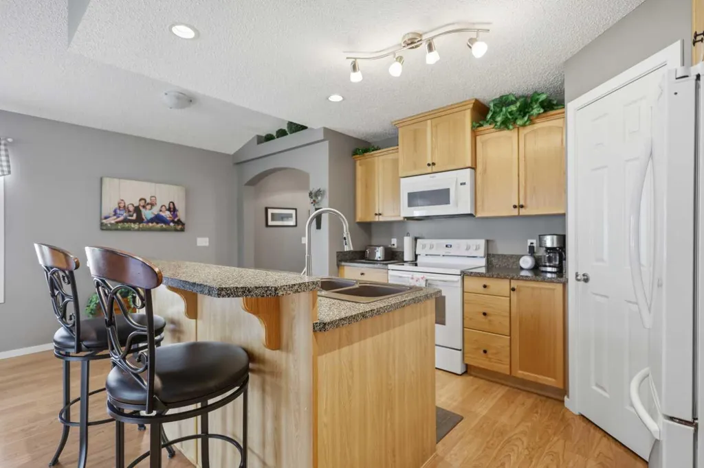 459 Jenkins Drive Red Deer AB T4P 3X1