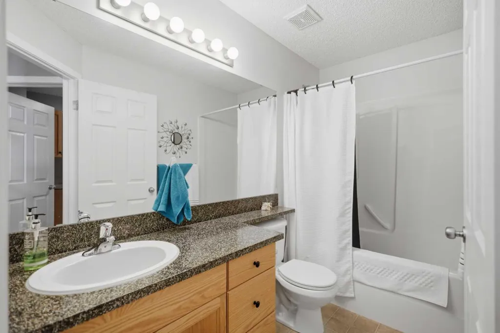 459 Jenkins Drive Red Deer AB T4P 3X1