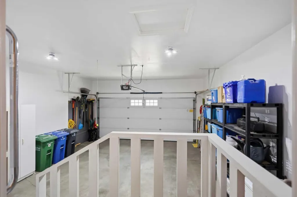 459 Jenkins Drive Red Deer AB T4P 3X1
